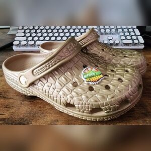 Rare 2018 Limited Edition Croc Day Clogs